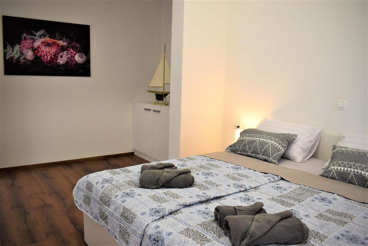 Apartment Aci Marina Rab Banjol Luaran gambar